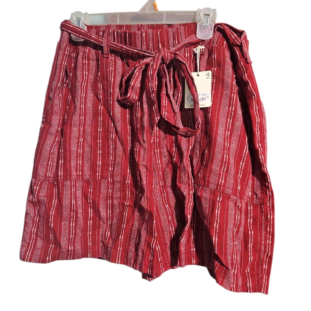 NEW Red Striped Tie-Waist Shorts Size 1X